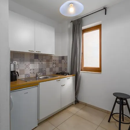 Zomzi * Πόρετς