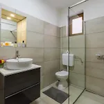 Zomzi Apartman *