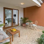 Zomzi Apartman Porec